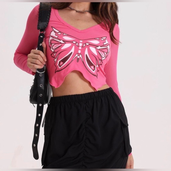 NWOT Pink Butterfly Crop Top - Picture 1 of 3